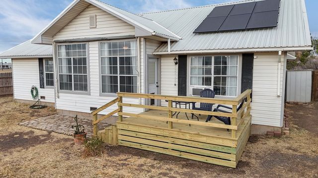 619 N Apricot, Alpine, TX 79830