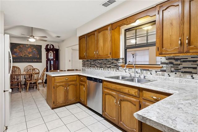 1915 Reagan Street, Mission, TX 78572