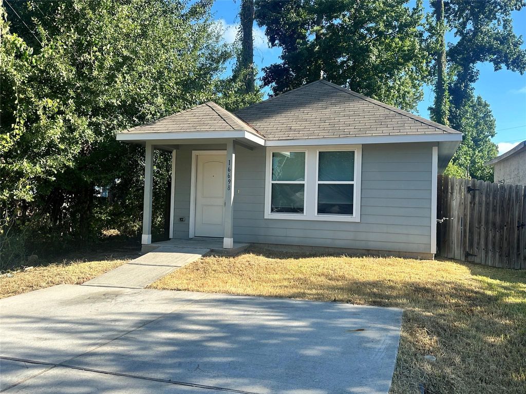 16698 E Forrestal, Montgomery, TX 77316