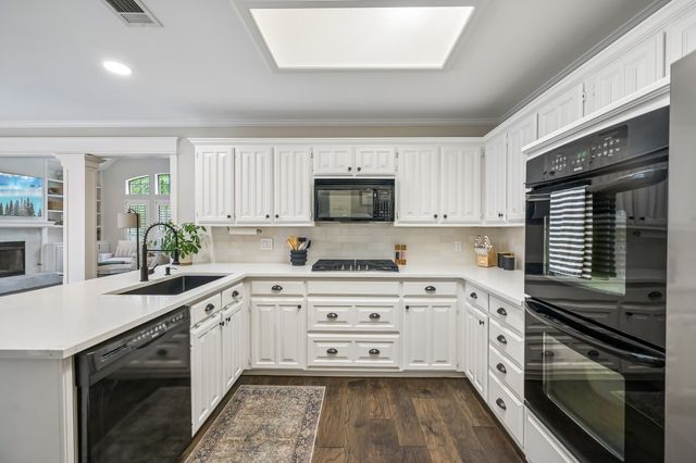 6031 Willow Wood Lane, Dallas, TX 75252