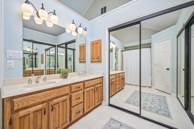 6031 Willow Wood Lane, Dallas, TX 75252
