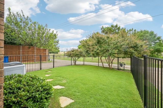 6031 Willow Wood Lane, Dallas, TX 75252