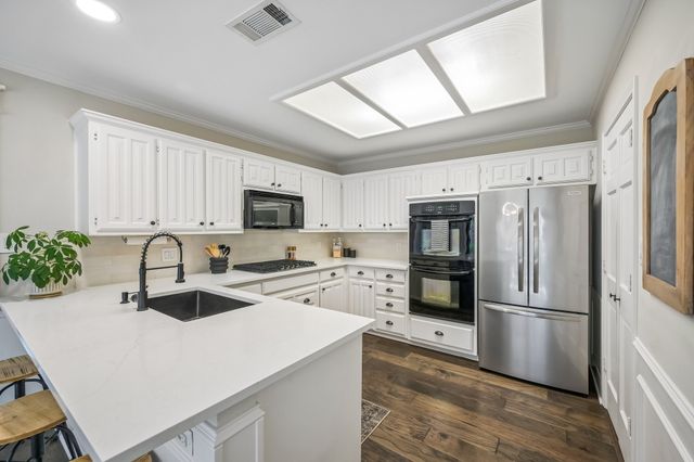 6031 Willow Wood Lane, Dallas, TX 75252