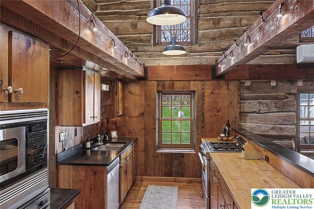 1722 Ringing Rocks Road, Bridgeton Twp, PA 18972