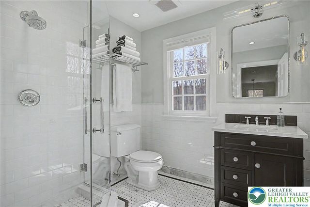1722 Ringing Rocks Road, Bridgeton Twp, PA 18972
