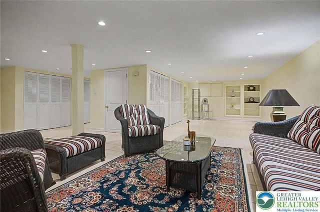 1722 Ringing Rocks Road, Bridgeton Twp, PA 18972