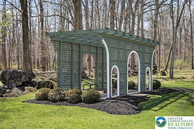 1722 Ringing Rocks Road, Bridgeton Twp, PA 18972