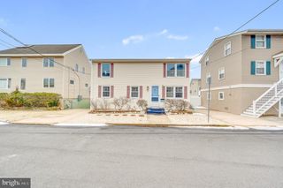 3 MEA LN, Long Beach Township, NJ 08008