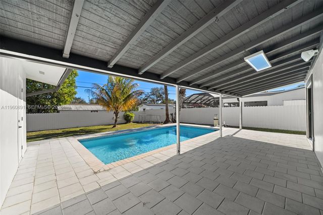 19335 Franjo Rd, Cutler Bay, FL 33157