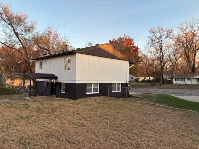 18104 E 17th Street N, Independence, MO 64058