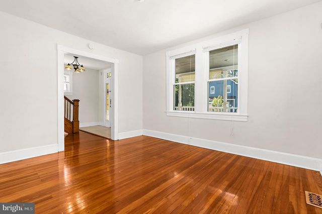 1905 DEERING AVE, Baltimore, MD 21230