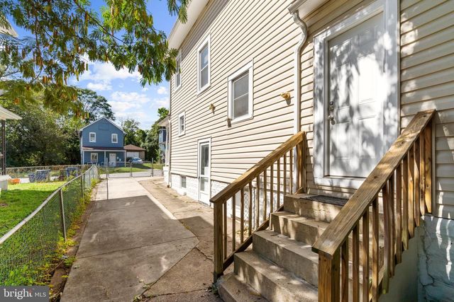 1905 DEERING AVE, Baltimore, MD 21230
