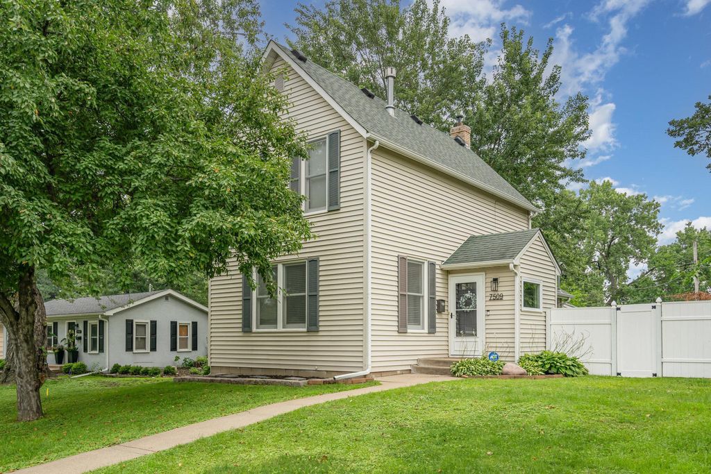 7509 North Street, Saint Louis Park, MN 55426