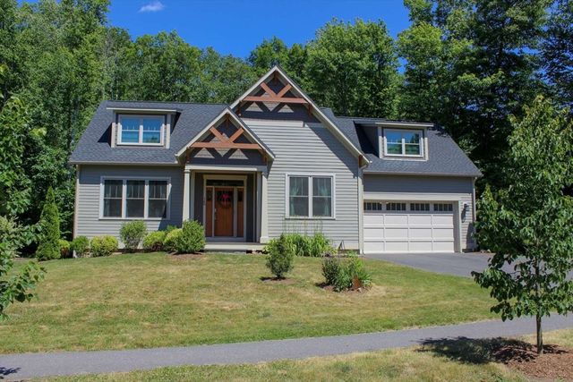 17 Stone Ridge Drive, Northampton, MA 01060