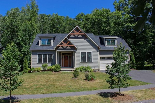 17 Stone Ridge Drive, Northampton, MA 01060