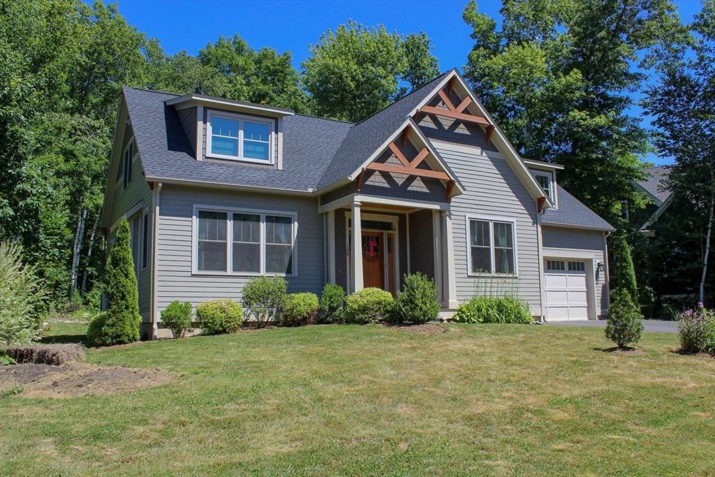 17 Stone Ridge Drive, Northampton, MA 01060