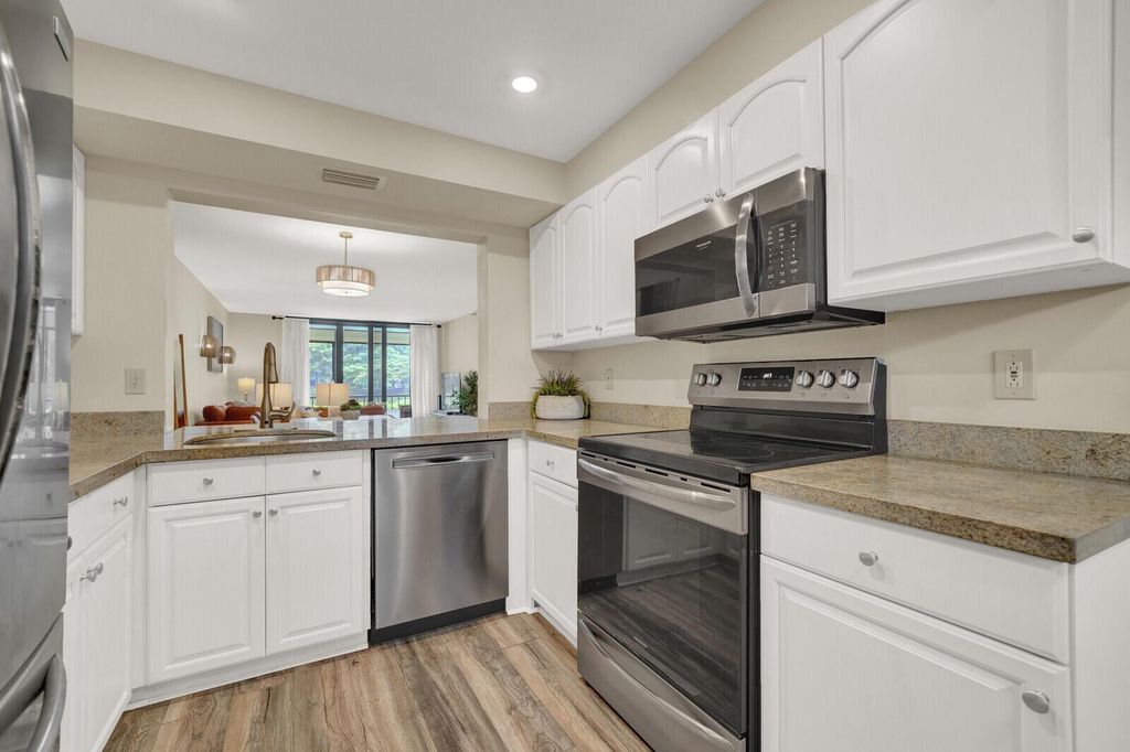 1850 Homewood Boulevard 108, Delray Beach, FL 33445