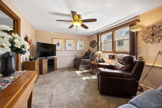 5538 Piazza Lane, Clay, NY 13041