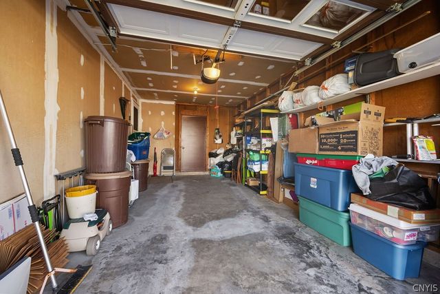 5538 Piazza Lane, Clay, NY 13041