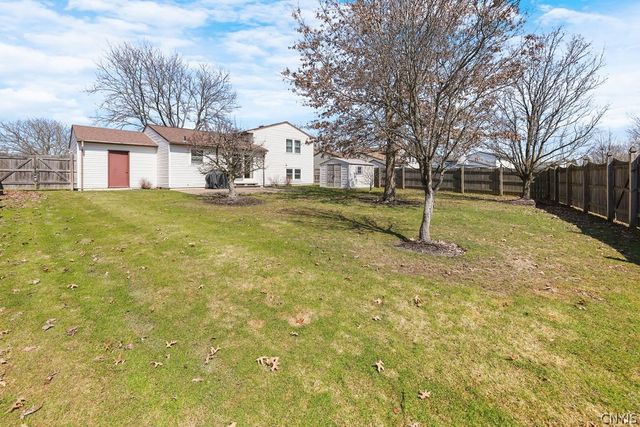 5538 Piazza Lane, Clay, NY 13041