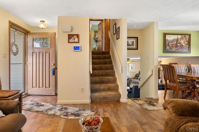 5538 Piazza Lane, Clay, NY 13041