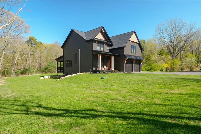 450 Carrs Pond Road, East Greenwich, RI 02818