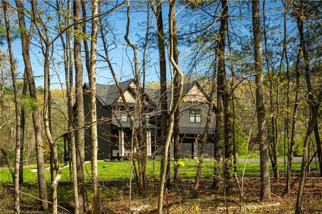 450 Carrs Pond Road, East Greenwich, RI 02818