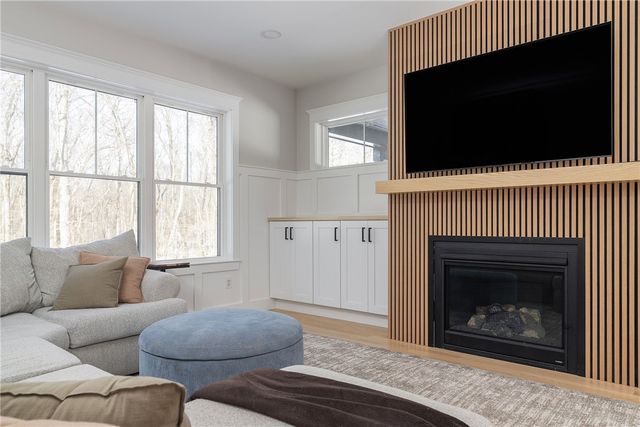 450 Carrs Pond Road, East Greenwich, RI 02818