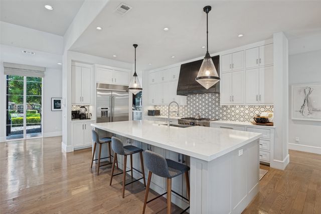 4447 Alta Vista Lane, Dallas, TX 75229