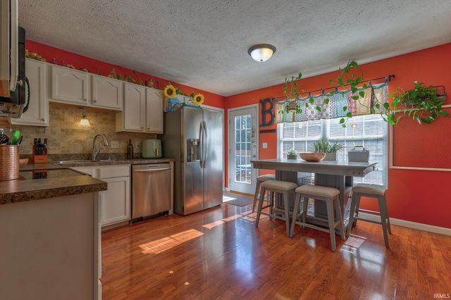 5500 N New York Avenue, Evansville, IN 47711