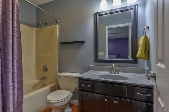 5500 N New York Avenue, Evansville, IN 47711
