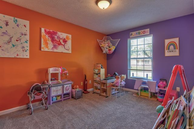 5500 N New York Avenue, Evansville, IN 47711