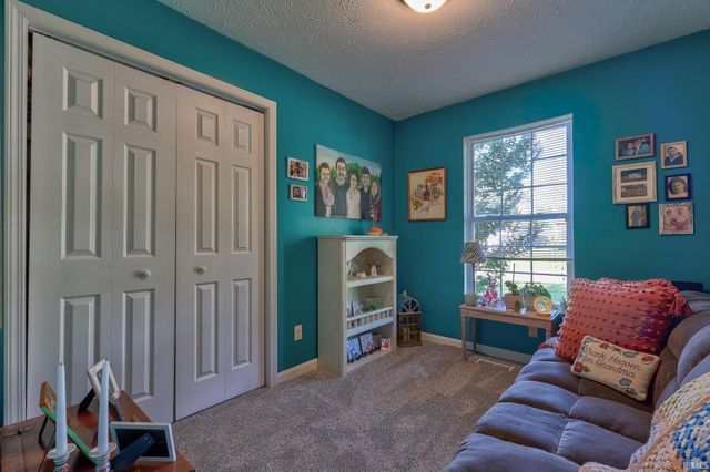 5500 N New York Avenue, Evansville, IN 47711