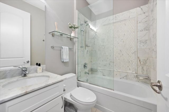 1426 W Irving Park Road 3, Chicago, IL 60613