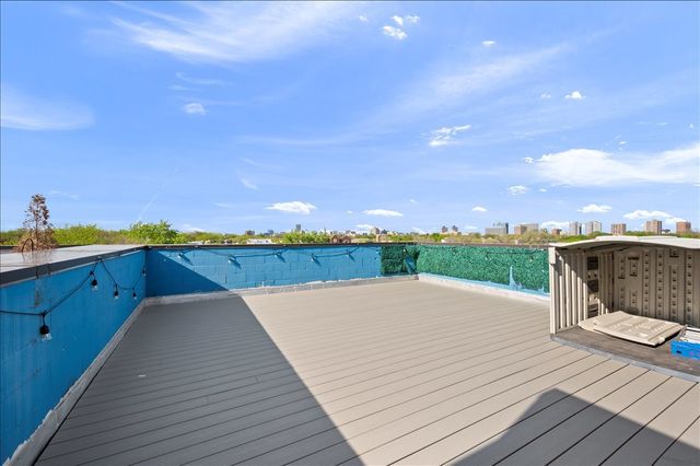 1426 W Irving Park Road 3, Chicago, IL 60613