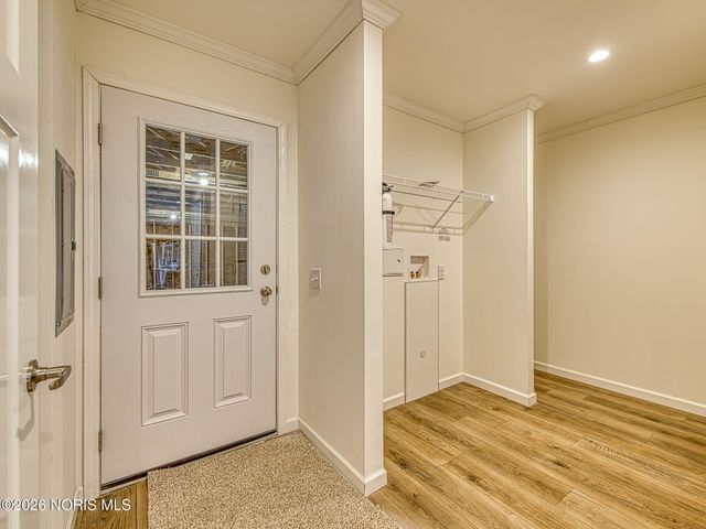 27484 Oregon Road, 164, Perrysburg, OH 43551