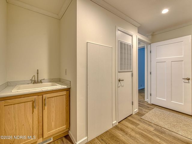 27484 Oregon Road, 164, Perrysburg, OH 43551