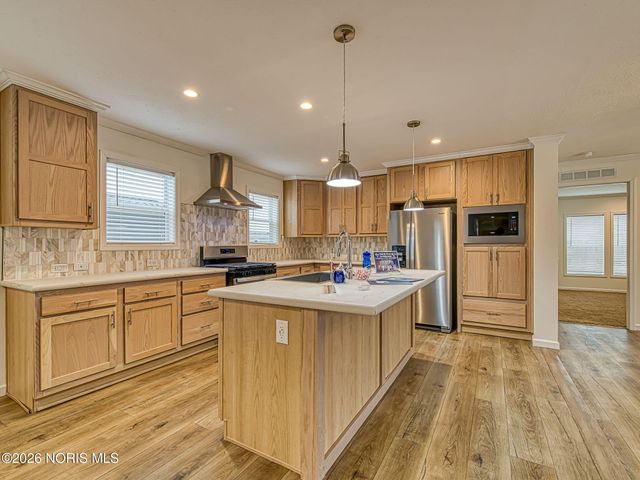 27484 Oregon Road, 164, Perrysburg, OH 43551