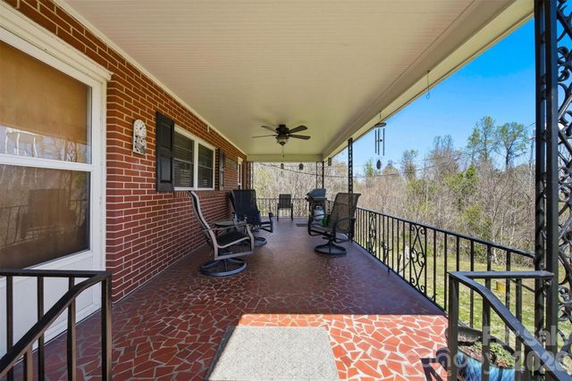 32 Falls Avenue, Granite Falls, NC 28630