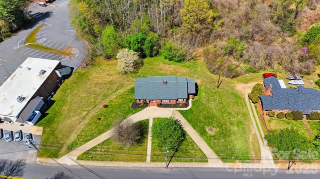 32 Falls Avenue, Granite Falls, NC 28630