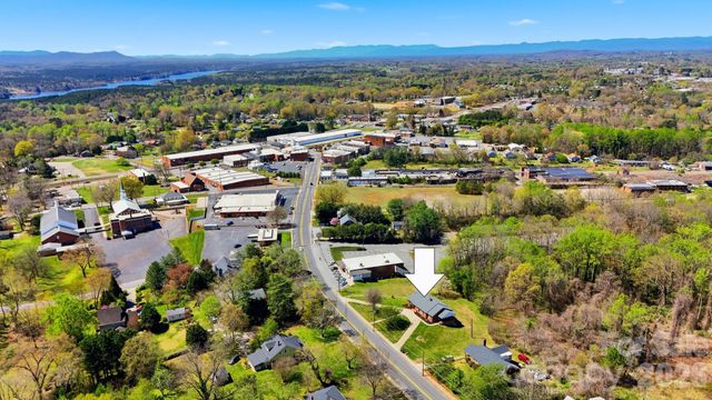 32 Falls Avenue, Granite Falls, NC 28630