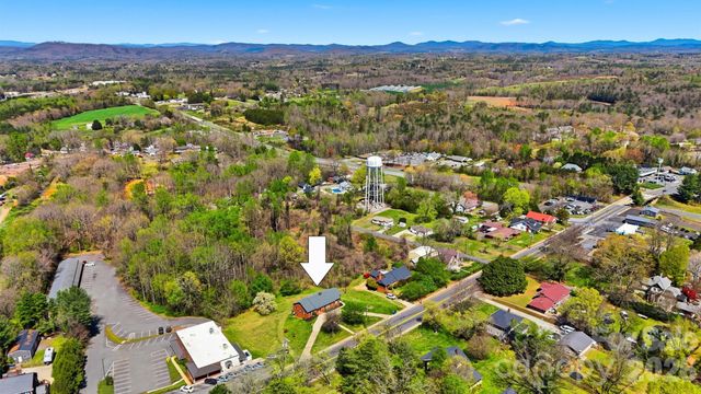 32 Falls Avenue, Granite Falls, NC 28630
