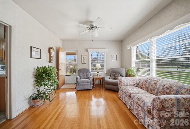 32 Falls Avenue, Granite Falls, NC 28630