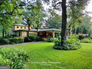 687 Lakeshore Drive, Jackson, GA 30233