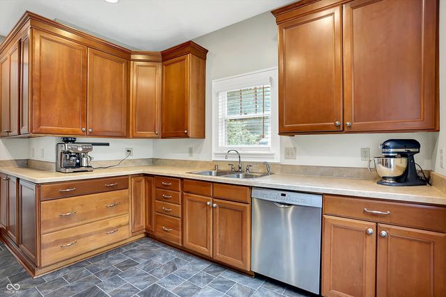 206 E 51st Street, Indianapolis, IN 46205