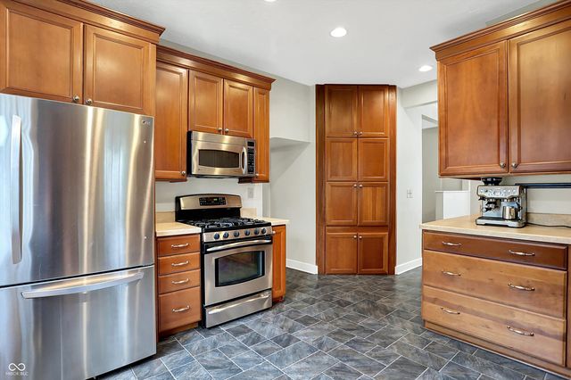 206 E 51st Street, Indianapolis, IN 46205