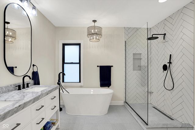 206 E 51st Street, Indianapolis, IN 46205