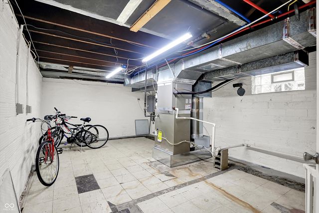 206 E 51st Street, Indianapolis, IN 46205