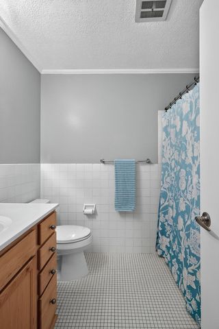 3844 Nicollet Avenue 305, Minneapolis, MN 55409