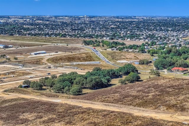 10026 Fm 1660, Hutto, TX 78634